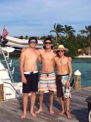 RobertoRios5's profile picture. 