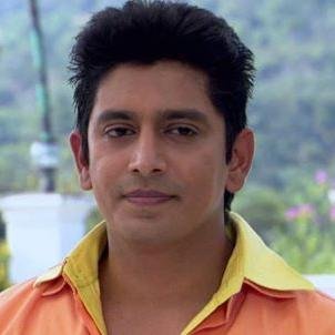 I m ONAMIKA,admin of dis page. This FC is Dedicated To KHUSHWANT WALIA(rubal of #PKDH & kabir of #MRMRW). Khushwant's real twitter id is @iamkhushwalia