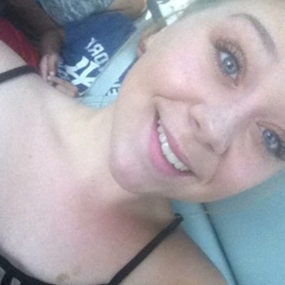 Ashley.17.Senior