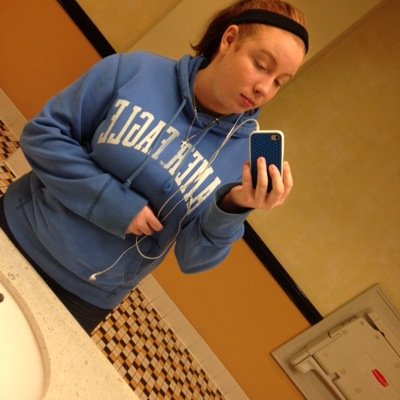 chelseabarron26's profile picture. 