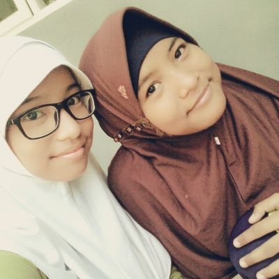 my name is Dini Nabilah. I from Indonesia I live in the city of Cirebon, I like sing and dance and music is my life.