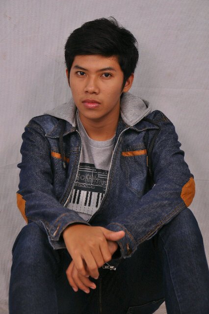 Calon Penyanyi & Presenter, calon aktor. Teejaynatics