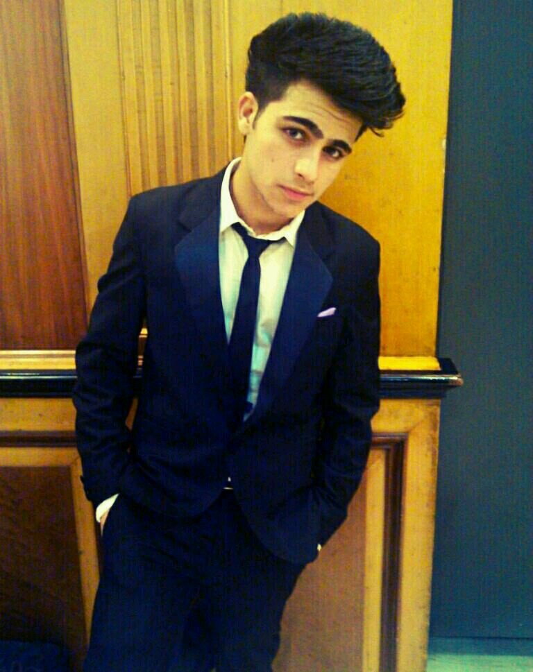 Music is what defines me. I sing for my band named Teen'o'Clock and I am inspired by 1D, 5sos, Bruno Mars, Eminem, Blink-182, GreenDay Faber Drive, All Time Low