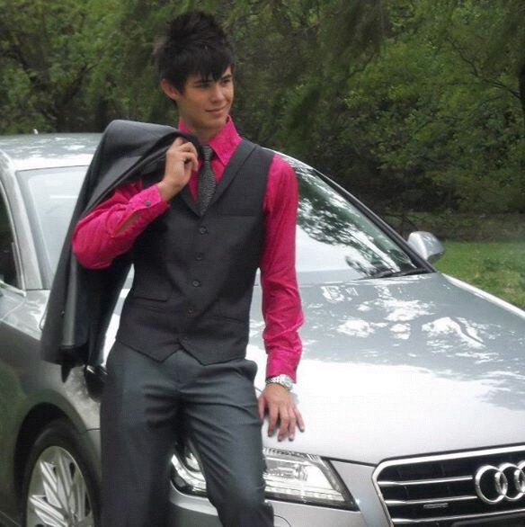 Vincakafluffy's profile picture. 