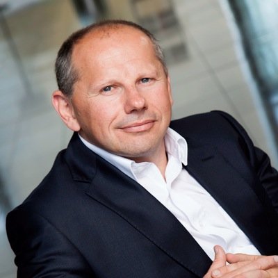 Amlitherland's profile picture. Senior Executive within IT and Communications Business