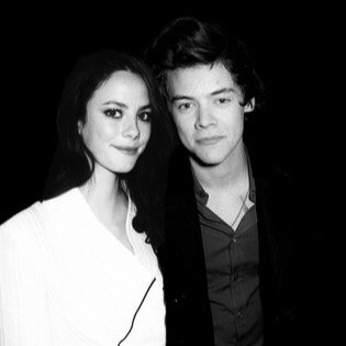 Sex101pl's profile picture. Zawsze myślałam, że byłam całkiem dobra w stawianiu oporu pokusom. Jednak to był pierwszy raz, kiedy czułam prawdziwą pasję i nie byłam w stanie jej wytrzymać.