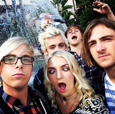 I will always be a Directioner and a R5er♥♡