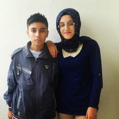 f0b95eb44372459's profile picture. 