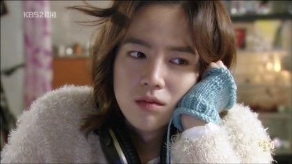 Marystayout_GMK's profile picture. [Parody Account] KBS2 종영드라마 '매리는 외박중' / 강무결 (장근석 伇) / 24세 / 밴드에서 리드보컬 퍼스트 기타 담당 / 매리♥ / 시크하고 나른한 길 고양이 보헤미안 / 말 수 없고 말도 짧음.