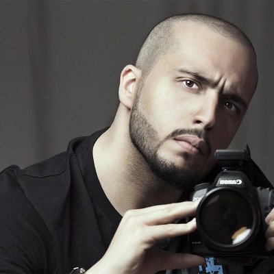 a Mechanical engineer, I'm a Taurus♉ i was born on 20th of may a photographer & i'm a madridista ❤