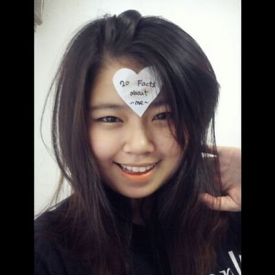 valynlui's profile picture. 