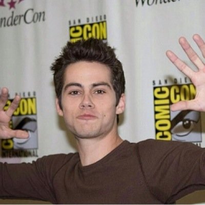 leenooalnasser's profile picture. https://t.co/zUJsUtvrP5