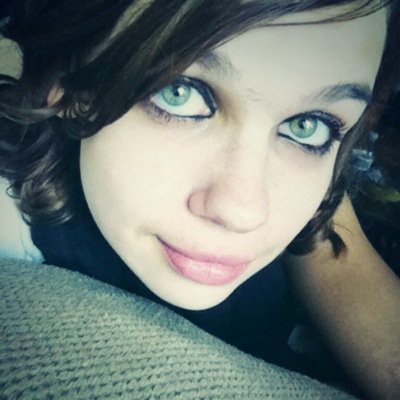 DatOneWeirdGirl Profile Picture