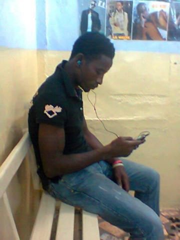 babakadiri10's profile picture. 