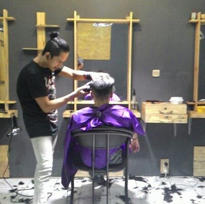 Hairstyleist BARBER ROCK | PIN 3297727F | phone 088809496326