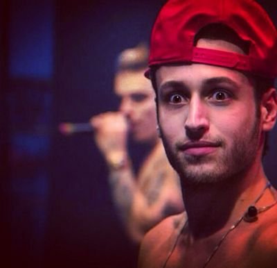 Eu troco mil estrelas pra te dar a Lua ♥ @NathanBarone