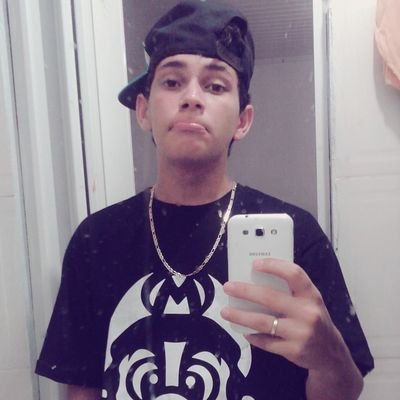 ❤Príncipe Aleh❤
Único e Oficial✌
Humildade Sempre! 
Deus sobre tudo e Todos✌