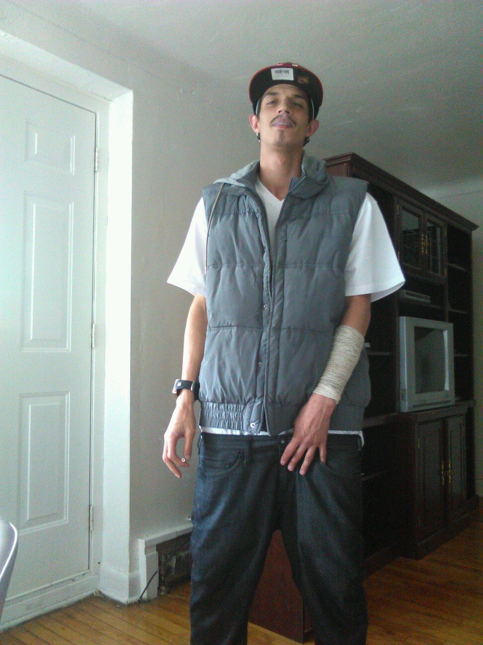 Pop a Molly, stack ur bread, fuck dem haters, if u broke thats on you