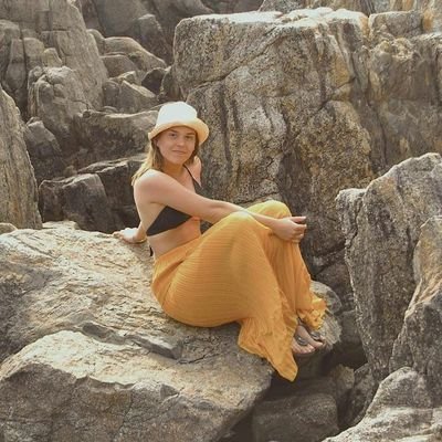 sofiavaldivia24's profile picture. Artista Visual. familiarizándome con Twitter, aún no es mi amigo.