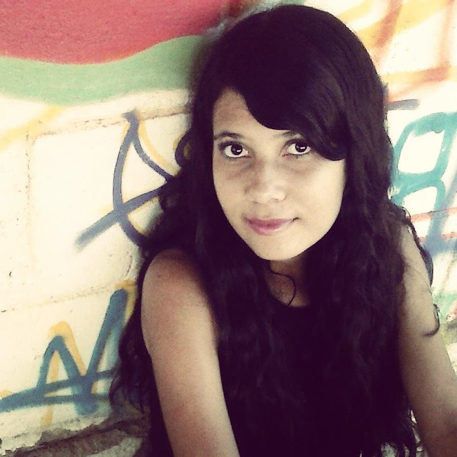 I love Justin Bieber  Never say never ♫  Se é isso que me tem ao certo, a moça de sorriso aberto...