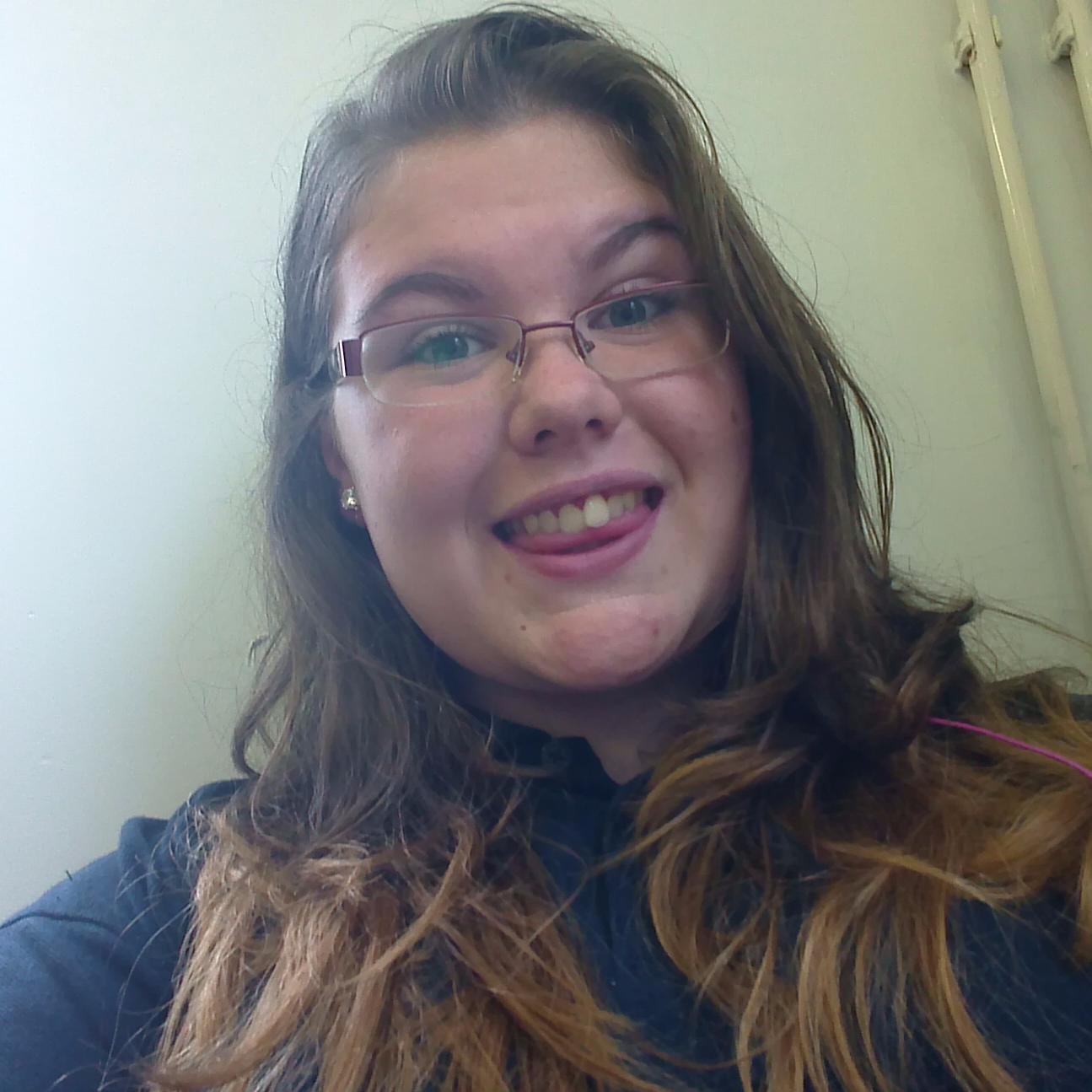 I love everyone who has followed me on twitter xx