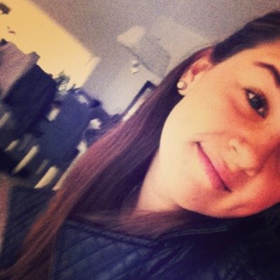 Heei schatje loveyou je bent de beste die ik ken.  Hou van je xxxes✌️✌️✌️