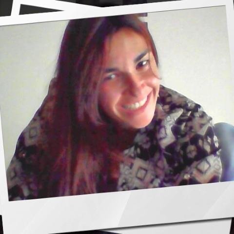 Social Worker. Pos-Graduated-Palliative Care. Love: Music, Reading, Meditation, Reiki, Fashion, To Inspire & be Inspired. Namaste :)