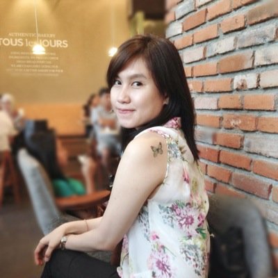 • Tattoo lover • Shopaholic • Owner @geekfairycloth •@travoltbags •Instagram: @primadanny/@geekfairycloth•