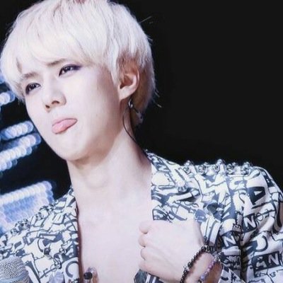 สูง ต่ำ ดำ เตี้ย ไม่สำคัญ 
ขอแค่สะดือชนกันก็เป็นพอ
#JUSTBOT
