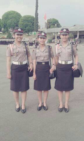 Police Woman XLIII