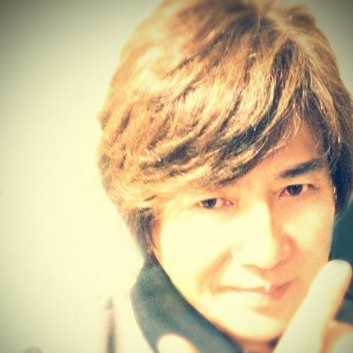 asakenchan's profile picture. 京都の美容室YAYOI～BRAINS代表 / O型・蠍座 /  趣味は水泳・弾き語り・撮影（自己流ですが・・・）