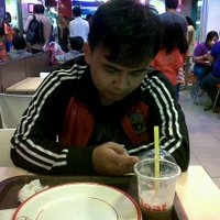 Andreas Ya (@yansen_adr) 's Twitter Profile