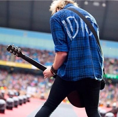 lale_fede14's profile picture. Sono il tipo di ragazzo che si innamora di ogni ragazza,perché io amo con il cuore,non con gli occhi -cit.Niall Horan