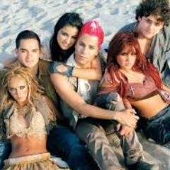 6 personitas me robaron mi corazón, Dulce Maria, Anahi, Maite perroni, Chrisopher Ukermann, Alfonso Herrera, Christian Chavez!!!!!!!!!!!!!!!!!!!!!
