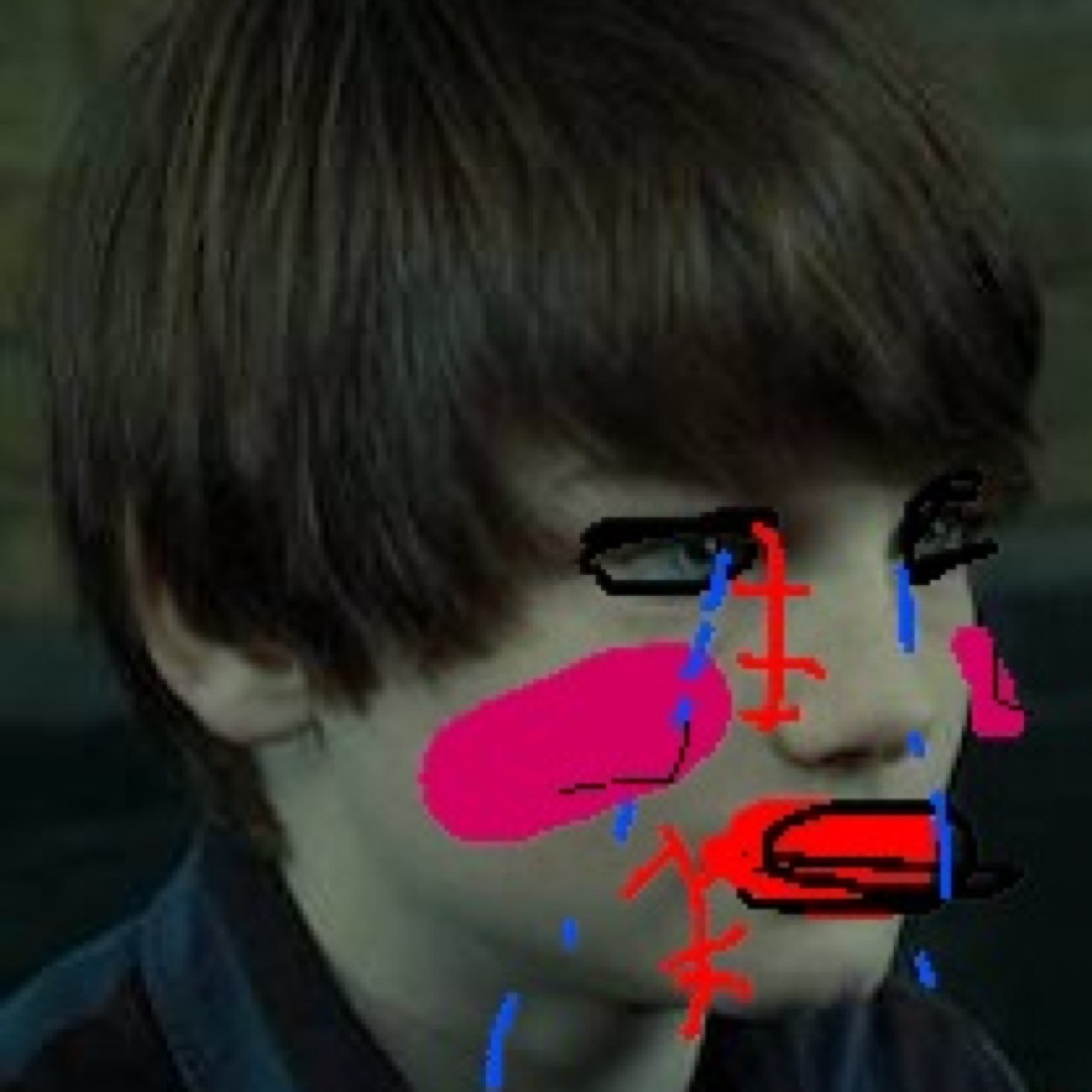 Albus Severus Potter... part time sixteen year old heartthrob, part time smokin' hot model. I like vogue magazine, my daddy Harry Potter, and my boff Scorpy.