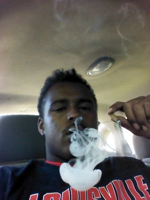 d_nice502's profile picture. Fuck friends & Get you some money  ; New Twitter