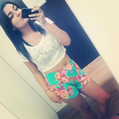 mari_lopez12's profile picture. ig: thugmari_ |