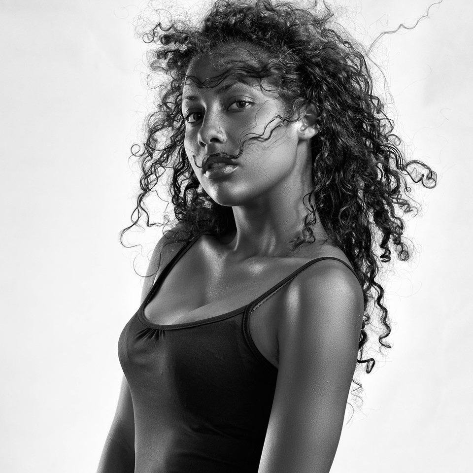 VictoriaQuerule's profile picture. Amoureuse des Arts et de la Nature