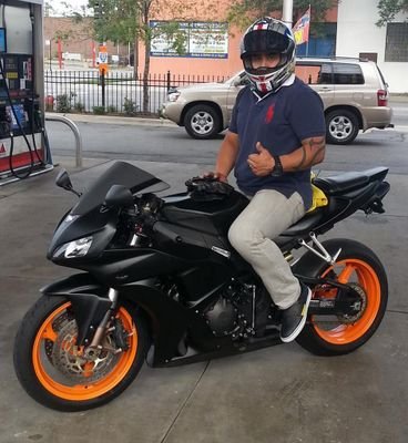 esalgadodesign's profile picture. 