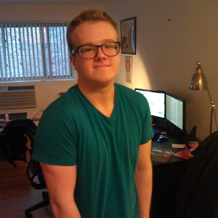 University of Michigan graduate, you may remember me from such YouTube hits as A Very Potter Musical.
http://t.co/2PonKFAOg0