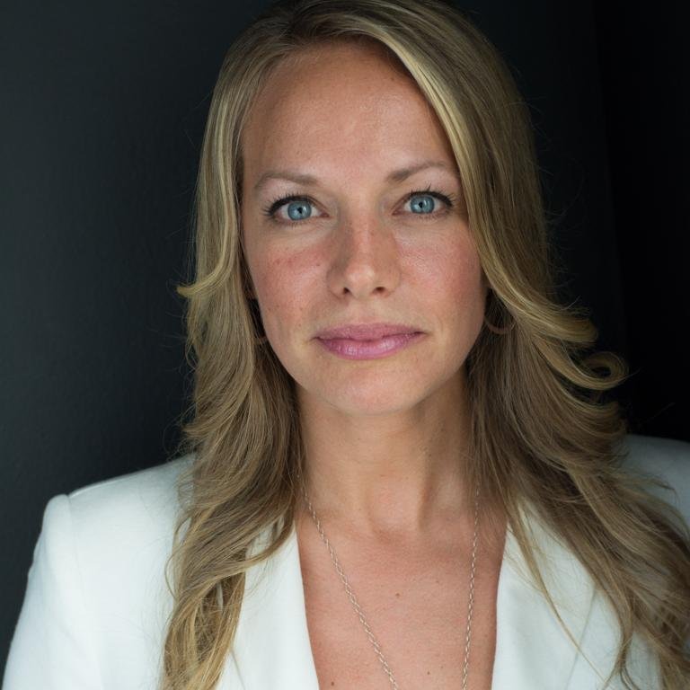 melanieknight7's profile picture. Founder of the @PettyHrMiniAqua, CEO of @oceantoeyelevel Consulting