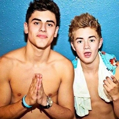 To em um fandom sem nome pq sou trouxa mesmo - 0/12 pra sempre - Grant follows