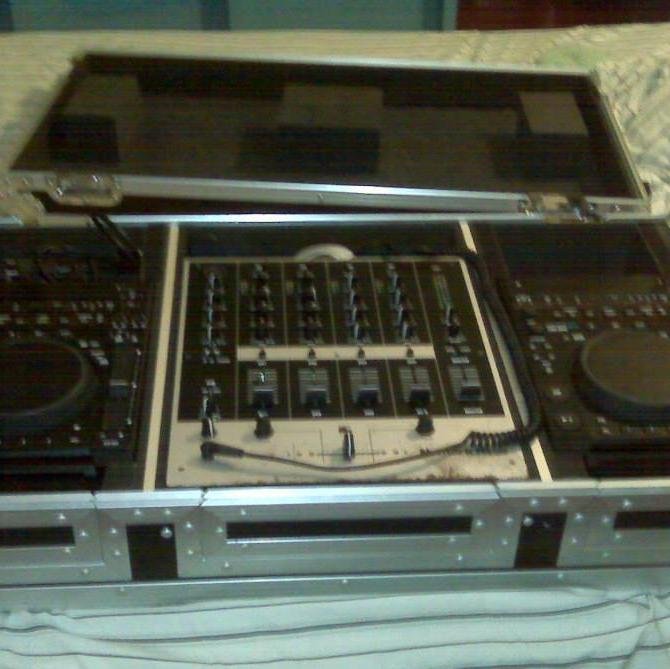 Reggae Rocking Dancehall We Feel It In The One Drop..Music.