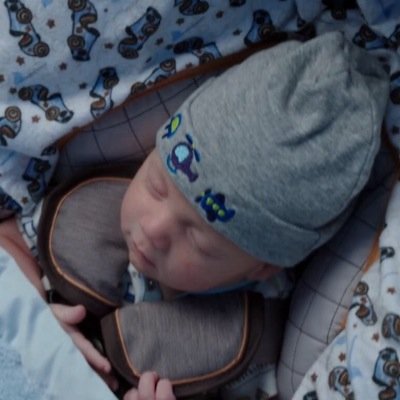 Baby prince Neal. Son of Snow white| Mary Margret and prince charming|David. Younger brother of Emma. #RP #OUAT ships all. mom @GinniferRocks sis @SaviorEmmaS