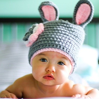 pautography's profile picture. a girl with kaleidoscope eyes.