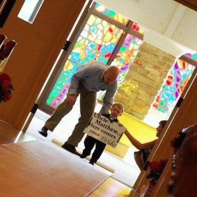 yourstorybegins's profile picture. 