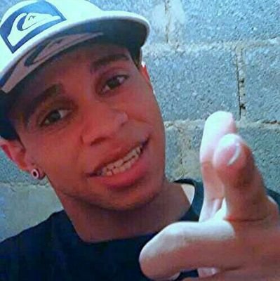 bora viver nossos sonhos✊✊✊