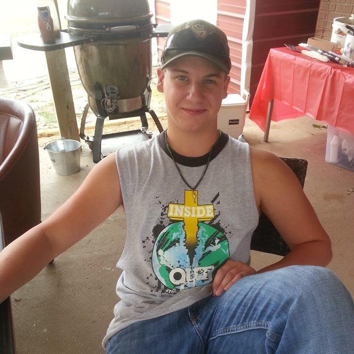 im just a simple ole boy im 16 I graduate in 2016  im a junior im goin to the USAF