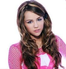 Hey im Miley Stewart Im a Sercertly a popstar my dad is billy sterwart ! #Single #Rp