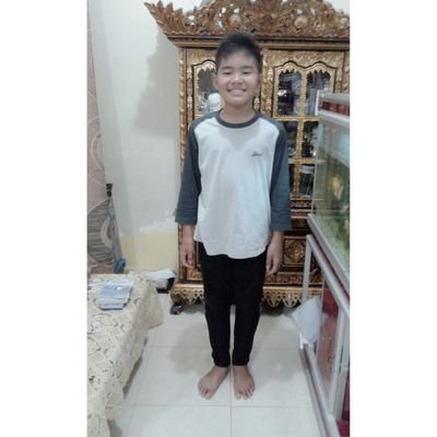 Traveling is my life.Invite My BBM id 51892603
